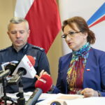 Konferencja w Świętokrzyskim Urzędzie Wojewódzkim. Na zdjęciu (od lewej):  insp. Artur Bielecki -  p.o.komendanta wojewódzkiego policji w Kielcach i Agata Wojtyszek - wojewoda świętokrzyski / Marzena Mąkosa / Radio Kielce