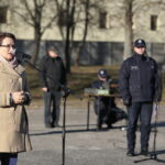 Nowe radiowozy dla świętokrzyskiej policji. Przemawia Agata Wojtyszek - wojewoda świętokrzyski / Marzena Mąkosa / Radio Kielce