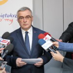 II sesja Sejmiku Województwa Świętokrzyskiego w Filharmonii Świętokrzyskiej. Na zdjęciu: Andrzej Bętkowski - marszałek Województwa Świętokrzyskiego  / Marzena Mąkosa / Radio Kielce