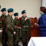 Spotkanie wojewody świętokrzyskiego Agaty Wojtyszek z zespołem „Mali Wojacy” / UG Brody