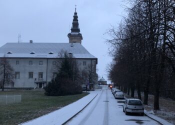 Święty Krzyż. Pierwszy śnieg tej zimy / Radio Kielce