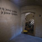 Krypty na Świętym Krzyżu / Wiktor Dziarmaga / Radio Kielce