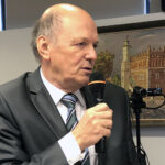 Sandomierz. Sesja Rady Powiatu Sandomierskiego. Na zdjęciu wicestarosta Wojciech Dzieciuch / Grażyna Szlęzak-Wójcik / Radio Kielce