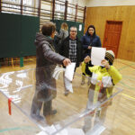 Wybory samorządowe 2018. II tura. Obwodowa Komisja Wyborcza nr 14. / Jarosław Kubalski / Radio Kielce