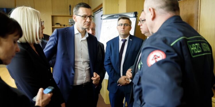 Premier Mateusz Morawiecki na miejscu katastrofy górniczej w Karwinie / Krystian Maj / KPRM