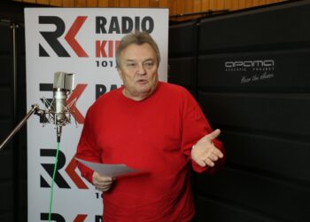 Krzysztof Cugowski i Dziennikarze Radia Kielce nagrywają pastorałkę (26 listopada 2015 r.) / Piotr Michalski / Radio Kielce