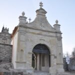 Święty Krzyż. Zakończył się remont bramy wschodniej Bazyliki na Świętym Krzyżu / ojciec Dariusz Malajka