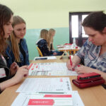 W czasie akcji w Liceum Ogólnokształcącym im. Mikołaja Reja w bazie potencjalnych dawców szpiku zarejestrowało się około 40 osób / Ewa Pociejowska-Gawęda / Radio Kielce