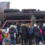 Rozświetlenie choinki oraz zabytkowego parowozu / Ewa Pociejowska-Gawęda / Radio Kielce