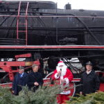 Rozświetlenie choinki oraz zabytkowego parowozu / Ewa Pociejowska-Gawęda / Radio Kielce