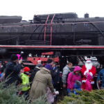 Rozświetlenie choinki oraz zabytkowego parowozu / Ewa Pociejowska-Gawęda / Radio Kielce