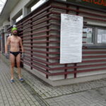 Kąpiel morsów w jędrzejowskim zalewie / Ewa Pociejowska-Gawęda / Radio Kielce