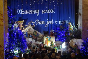 Szopka bożonarodzeniowa w klasztorze ojców cystersów w Jędrzejowie / Ewa Pociejowska-Gawęda / Radio Kielce