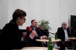 Studio Polityczne. Marek Kwitek - PiS i Lucjan Pietrzczyk - PO / Karol Żak / Radio Kielce