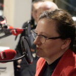 Choinka pod choinkę. Trzeci dzień akcji. Na zdjęciu:  Agata Wojtyszek - wojewoda świętokrzyski / Kamil Król / Radio Kielce