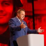 Gala konkursu Orlen dla Straży Pożarnej w Targach Kielce. Na zdjęciu: wiceminister MSWiA Jarosław Zieliński / Marzena Mąkosa / Radio Kielce