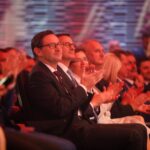 Gala konkursu Orlen dla Straży Pożarnej w Targach Kielce. Na zdjęciu (od lewej): Daniel Obajtek - prezes PKN Orlen, premier Mateusz Morawiecki i wojewoda Agata Wojtyszek / Marzena Mąkosa / Radio Kielce