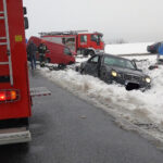 Dwa samochody osobowe zderzyły się w Chocimowie w gminie Kunów / Ratownictwo Powiatu Ostrowieckiego