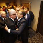 Inauguracyjna sesja Rady Powiatu Kieleckiego. Gratulacje dla nowego starosty kieleckiego Mirosława Gębskiego / Jarosław Kubalski / Radio Kielce