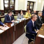 Kielce. Nadzwyczajna sesja Rady Miasta / Jarosław Kubalski / Radio Kielce