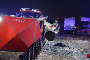 Tokarnia. Tragiczny wypadek na trasie S7 / Jarosław Kubalski / Radio Kielce