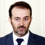 Uroczystość wręczenia rozporządzeń uznających nowe obiekty zabytkowe za Pomniki Historii. Dyrektor zamku Krzyżtopór Janusz Wójcik / Jarosław Kubalski / Radio Kielce