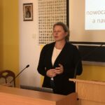 Sandomierz. Konferencja nt. ogrodów sakralnych. Ewa Trzaskowska z Instytutu Architektury Krajobrazu Katolickiego Uniwersytetu Lubelskiego / Grażyna Szlęzak - Wójcik / Radio Kielce