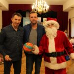 Pińczów. Akcja oddawania krwi. Na zdjęciu (od lewej): Sławomir Szmal i Grzegorz Tkaczyk - szczypiorniści / Marta Gajda / Radio Kielce