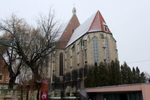 Drzwi bazyliki kolegiackiej Narodzenia Najświętszej Maryi Panny w Wiślicy po renowacji / Marta Gajda / Radio Kielce