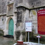 Drzwi bazyliki kolegiackiej Narodzenia Najświętszej Maryi Panny w Wiślicy po renowacji / Marta Gajda / Radio Kielce