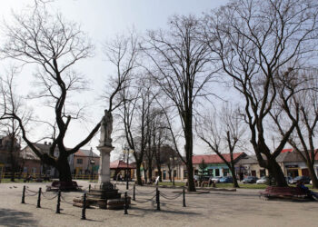 Włoszczowa. Rynek / Wojciech Habdas / Radio Kielce
