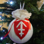 Jędrzejów. Patriotyczne choinki w klasztorze Ojców Cystersów / Ewa Pociejowska-Gawęda / Radio Kielce