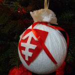 Jędrzejów. Patriotyczne choinki w klasztorze Ojców Cystersów / Ewa Pociejowska-Gawęda / Radio Kielce