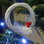 Jędrzejów. Patriotyczne choinki w klasztorze Ojców Cystersów / Ewa Pociejowska-Gawęda / Radio Kielce