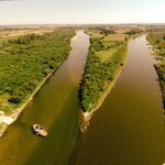 01.08.2017 Opatowiec.  Dunajec i Wisła. / Jarosław Kubalski - Radio Kielce / Dunajec wpływa do Wisły w Opatowcu.