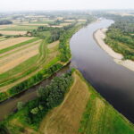 09.08.2017 Nowy Korczyn. Nida wpływa do Wisły. / Jarosław Kubalski / Radio Kielce