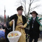 06.01.2018 Kielce. Orszaki Trzech Króli spotkały się na Placu Jana Pawła II. Henryk Milcarz / Jarosław Kubalski / Radio Kielce