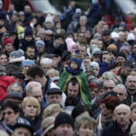 06.01.2018 Kielce. Orszaki Trzech Króli spotkały się na Placu Jana Pawła II / Jarosław Kubalski / Radio Kielce