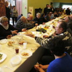 31.03.2018 Kielce. WDK.. Wielkanocne śniadanie dla bezdomnych, ubogich i samotnych / Jarosław Kubalski / Radio Kielce
