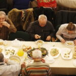 31.03.2018 Kielce. WDK.. Wielkanocne śniadanie dla bezdomnych, ubogich i samotnych / Jarosław Kubalski / Radio Kielce