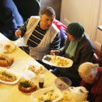 31.03.2018 Kielce. WDK.. Wielkanocne śniadanie dla bezdomnych, ubogich i samotnych / Jarosław Kubalski / Radio Kielce