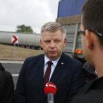 18.05.2018 Skarżysko - Kamienna. Konferencja prasowa przy nowym rondzie przy Alei Jana Pawła II i ulicy Krakowskiej. Wojewoda Agata Wojtyszek, senator Jarosław Rusiecki / Jarosław Kubalski / Radio Kielce