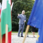 01.09.2018 Kielce. Uroczystości z okazji 79. rocznicy wybuchu II wojny światowej. Zapalenie zniczy pod pomnikiem Homo Hommini przez prezydenta Wojciecha Lubawskiego oraz delegacje z miast partnerskich / Jarosław Kubalski / Radio Kielce