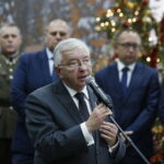 20.12.2018 Kielce. Wigilia w  Centrum Przygotowań do Misji Zagranicznych na Bukówce. Poseł Krzysztof Lipiec / Jarosław Kubalski / Radio Kielce