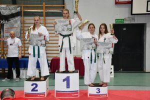 Dwa złote medale zdobyli zawodnicy Klubu Karate Morawica i Piekoszów podczas XV Pucharu Polski Juniorów w Karate Kyokushin / Klub Karate Morawica i Piekoszów