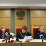 Ogłoszenie wyroku w sprawie przetargu na obsługę komunikacji miejskiej w stolicy regionu świętokrzyskiego. Skład sędziowski z przewodniczącą Ireną Szrajer-Dragan / Marzena Mąkosa / Radio Kielce