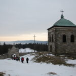 Droga Krzyżowa na Święty Krzyż / Marzena Mąkosa / Radio Kielce