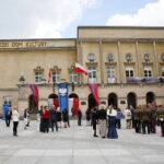 Odsłonięcie tablicy poświęconej żołnierzom 13. Pułku Ułanów Wileńskich na murach Wojewódzkiego Domu Kultury / Marzena Mąkosa / Radio Kielce