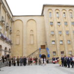 Odsłonięcie tablicy poświęconej żołnierzom 13. Pułku Ułanów Wileńskich na murach Wojewódzkiego Domu Kultury / Marzena Mąkosa / Radio Kielce