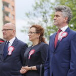 Odsłonięcie tablicy poświęconej żołnierzom 13. Pułku Ułanów Wileńskich na murach Wojewódzkiego Domu Kultury / Marzena Mąkosa / Radio Kielce